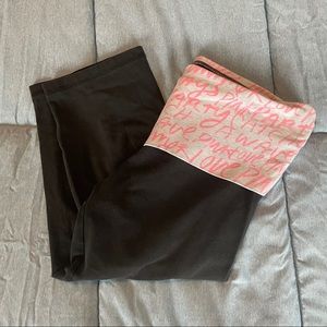 PINK cropped leggings